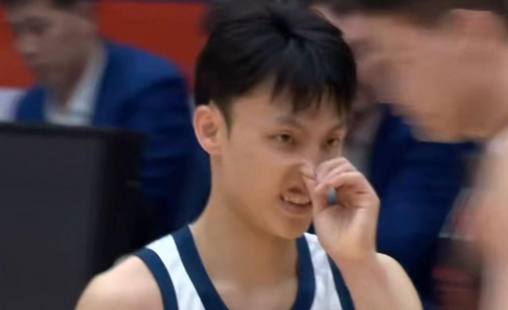 10中2！4中1！广东男篮惨败山东，全明星MVP+三分王就这？太差了